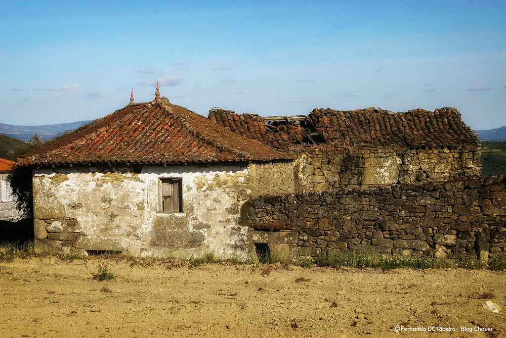 Arquitetura tradicional em granito de Sanfins da Castanheira